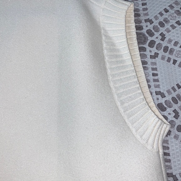 H&M Cream V-Neck Vest - Picture 6 of 8